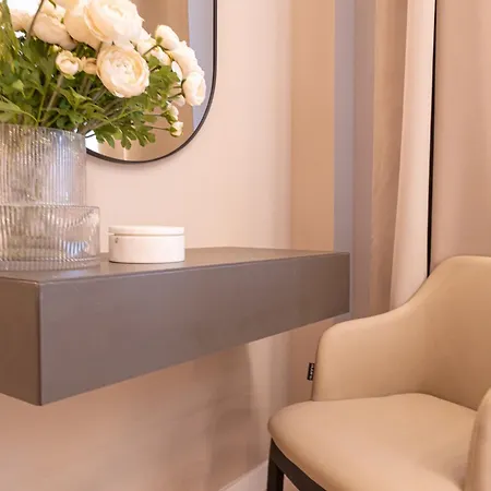 Karoly Boutique Suites, Location By Bqa מלון