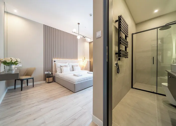 Hotel Karoly Boutique Suites, Location By Bqa