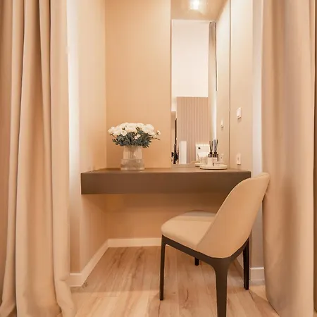 Karoly Boutique Suites, Location By Bqa Отель