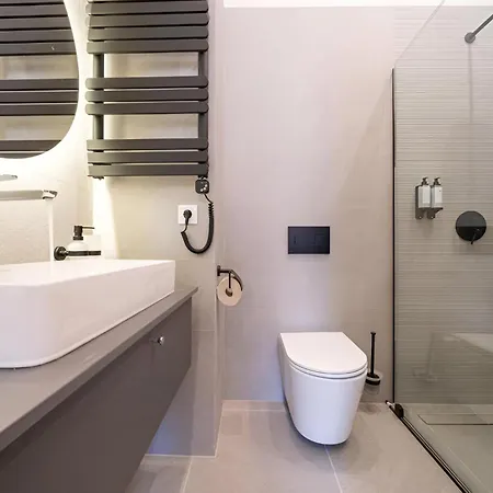 Karoly Boutique Suites, Location By Bqa Отель