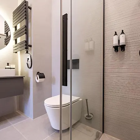 Karoly Boutique Suites, Location By Bqa Отель