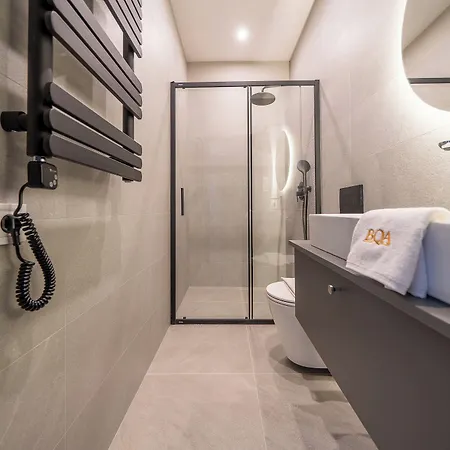 Karoly Boutique Suites, Location By Bqa 4*