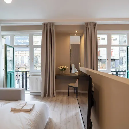 Szálloda Karoly Boutique Suites, Location By Bqa