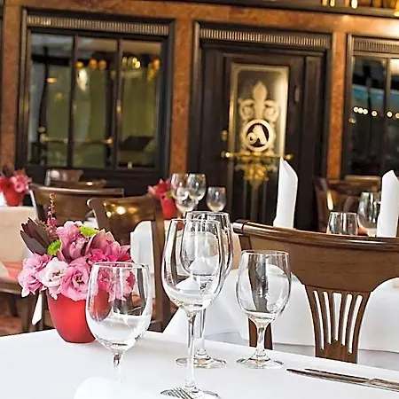 Hotel Karoly Boutique Suites, Location By Bqa Budapeste