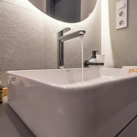 Karoly Boutique Suites, Location By Bqa 4* بودابست