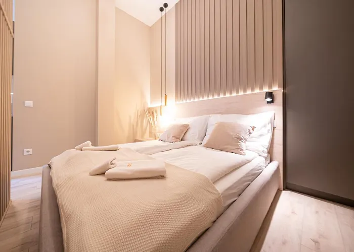 Hotell Karoly Boutique Suites, Location By Bqa