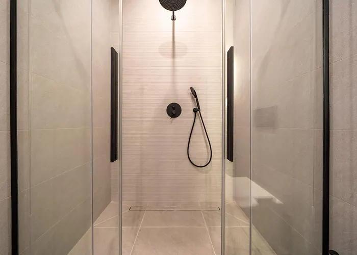 Karoly Boutique Suites, Location By Bqa 酒店