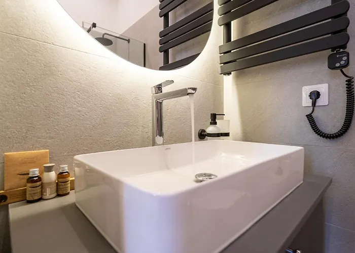 Karoly Boutique Suites, Location By Bqa فندق بودابست