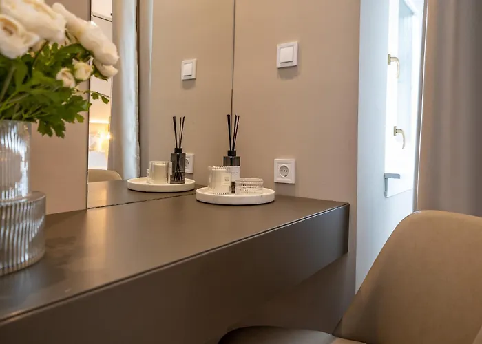 فندق Karoly Boutique Suites, Location By Bqa