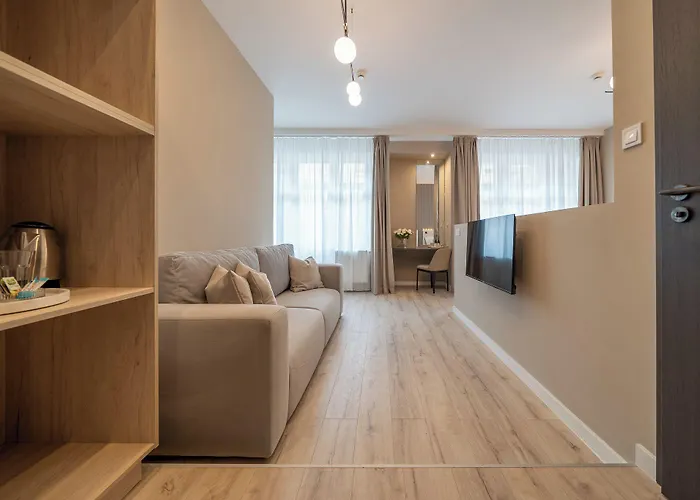 فندق Karoly Boutique Suites, Location By Bqa بودابست